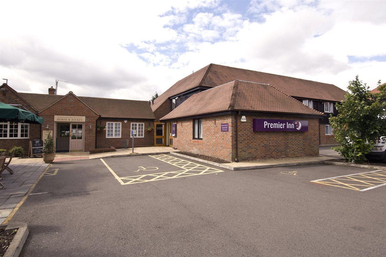 Premier Inn Aylesbury Aylesbury  Exterior photo